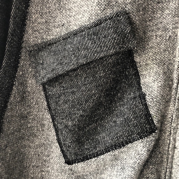 194t Gray Poncho from Fred Segal Boutique - Picture 10 of 11